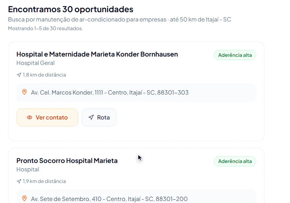 Lista de oportunidades do AlvoPerto, com nível de aderência, distância e endereço de cada empresa